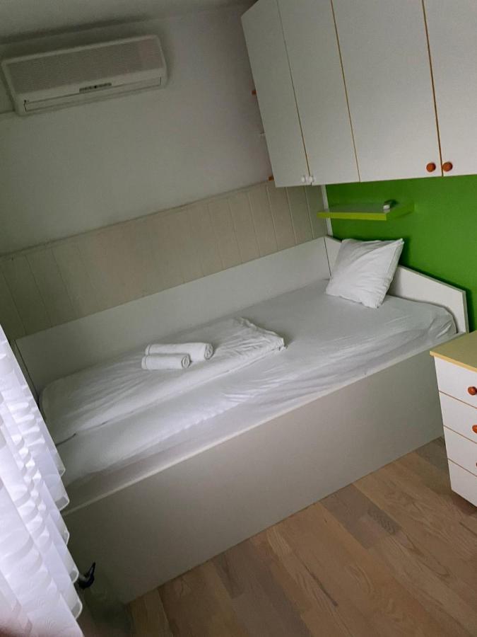 Lola Home Карловац Экстерьер фото