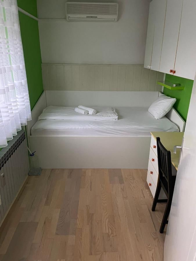 Lola Home Карловац Экстерьер фото